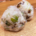 かつぞう☆'s cooksnap of when they made 三つ葉と塩昆布のおにぎり.