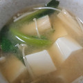 まな姫's cooksnap of when they made つるむらさきとえのきの味噌汁.