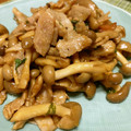 お茶々侍み's cooksnap of when they made すっぱ旨♡豚肉ときのこの梅肉大葉炒め.