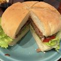 晴花のママ's cooksnap of when they made でかいのに　うまい！巨大ハンバーガー！.