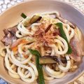tikariri's cooksnap of when they made 白だしでパパッと簡単！夏野菜で焼うどん♡.