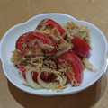 ラリー＆サラ's cooksnap of when they made 鶏むね肉とトマトの深煎りごま炒め.