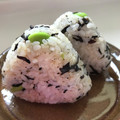 upside2525's cooksnap of when they made お弁当に！ひじきと枝豆の簡単混ぜご飯.