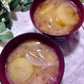 2880naaao's cooksnap of when they made ジャガイモと玉ねぎの味噌汁.