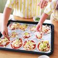 ぽんﾁｬﾝ☆'s cooksnap of when they made 餃子の皮でピザ♡.