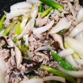 クックK2VSUU☆'s cooksnap of when they made アスパラとキノコのガリバタ炒め.
