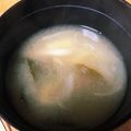 ちーずけぇき☆'s cooksnap of when they made ☆わかめしめじのみそ汁☆.