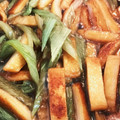 ねこたんい's cooksnap of when they made ふきとさつま揚げの炒め煮.