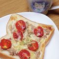 ﾋﾟﾛﾐ♡'s cooksnap of when they made ツナマヨ＆たっぷりトマトのトースト♫.