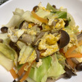 けんよこ's cooksnap of when they made キャベツとしめじの玉子とじ炒め.