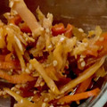 MULA's cooksnap of when they made 捨てないで!キャベツの芯できんぴら炒め♪.