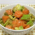 チーズスキヨ's cooksnap of when they made 10分完成！火いらず！サーモンアボカド丼.