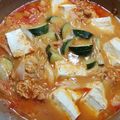 あんこだよ。's cooksnap of when they made ご飯が進みすぎる簡単キムチチゲ.