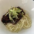ecobeer's cooksnap of when they made ジャジャン麺 짜장면.