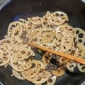 ◇れーこ◇'s cooksnap of when they made 子供も大好き☆簡単な蓮根の甘いきんぴら.