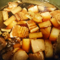 ﾏﾕｺｺ's cooksnap of when they made 黒酢と八角の豚角煮♪.