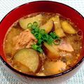 ♡ともりん's cooksnap of when they made なすとサバ缶のカレーみそスープ.