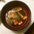 sakutakuhitoshu's cooksnap of when they made 甘獅子唐と玉ねぎと油揚げの味噌汁.
