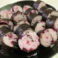 papikun's cooksnap of when they made 大葉としば漬けの巻き寿司.