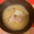 ヴィーナスけい's cooksnap of when they made 簡単！キャベツとベーコンのバター味噌汁.