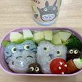 ペコポコBOX's cooksnap of when they made 簡単！キャラ弁当☆中トトロ＆小トトロ♪.