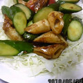 EMIHOUSE's cooksnap of when they made ちくわキュウリとトマトのオイスター炒め.
