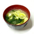 にきけん's cooksnap of when they made おひとりさまのすだちの香りお味噌汁.