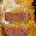 カラリとハレル's cooksnap of when they made 1枚のとんかつを仲良く2人で卵とじ.