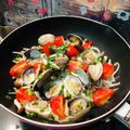 クックFK59EV☆'s cooksnap of when they made ほったらかし☆もやしとあさり蒸し.