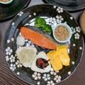 2児ママみきてぃ's cooksnap of when they made ちょっと贅沢☆とろろ昆布おにぎり.