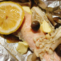 ピクミンちゃん's cooksnap of when they made 簡単！鮭ときのこのホイル焼き.