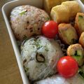 ゆいランラン's cooksnap of when they made 塩昆布と青のりのチーズおにぎり.
