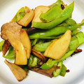azbjbn's cooksnap of when they made ピーマンとエリンギの炒め.