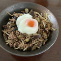 ココロ・ココ's cooksnap of when they made ナスと豚そぼろの丼♪温玉のっけ.