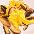 そらいろ猫's cooksnap of when they made 簡単！生椎茸と卵のポン酢炒め♪.