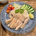 Asaras's cooksnap of when they made ペッブリー･ソイ･5のカオマンガイ.