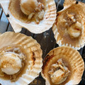 aipondayo's cooksnap of when they made 殻付き生帆立を頂いたら…下処理しないと！.