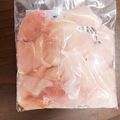 ゆーゅ☆'s cooksnap of when they made 保存バッグ作り置き 鶏もも塩ごま油和え.