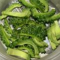 年中ねぼすけ's cooksnap of when they made クセになる味◎ゴーヤのぬか漬け.