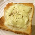 ベティ３'s cooksnap of when they made オニオンチーズトースト.