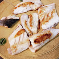 どらど～ら's cooksnap of when they made 簡単おいしい☆かんぱちのあらの塩焼き♪.