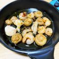 黒猫ゆずポン酢★'s cooksnap of when they made ぷりぷりエビとマッシュルームのアヒージョ.