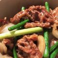 ruricom's cooksnap of when they made 牛肉とニンニクの芽と玉ねぎオイスター炒め.