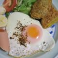 mmameco's cooksnap of when they made 目玉焼き味付けは好きなふりかけね♪.