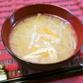 アイリッシュショコラ's cooksnap of when they made もやし 人参 油揚げの味噌汁^^.