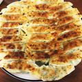 りー猿's cooksnap of when they made トクナリチャンの基本の焼き餃子.