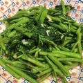 Hanachan13's cooksnap of when they made 茎も旨うま♪空心菜のにんにく炒め.