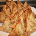 ☆SHuge's cooksnap of when they made 餃子の皮でミニサモサ.