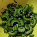 trump1129's cooksnap of when they made ゴーヤの塩昆布和え.