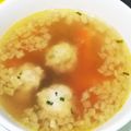 ぐりこ♪♪♪'s cooksnap of when they made 簡単リメイク。餃子のタネで極旨スープ.